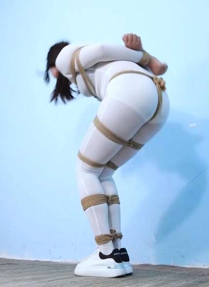 0946